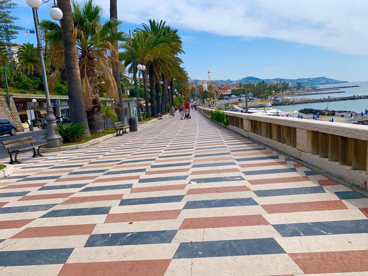 La Casa Del Sole Sanremo 아파트 외부 사진