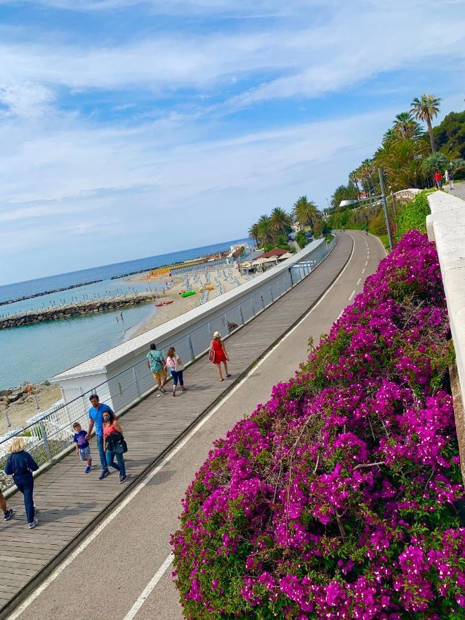 La Casa Del Sole Sanremo 아파트 외부 사진